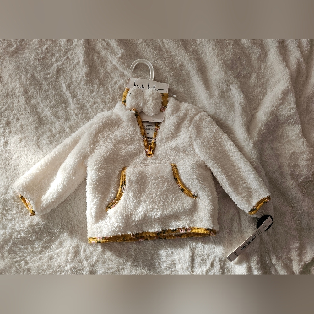 NWT Newborn Pullover